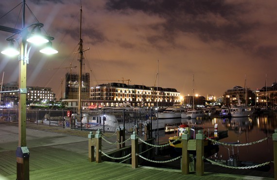 Auch abends ist die V&A Waterfront erste Anlaufstelle für Touristen.